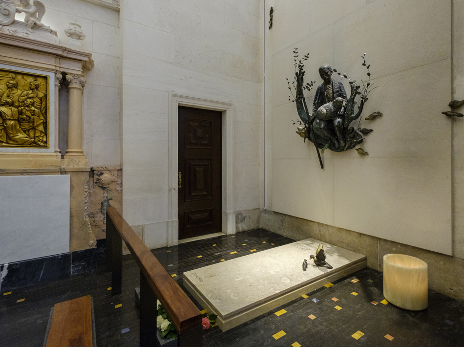 Basilica N. Sra. Do Rosário de Fátima (5) Basilica N. Sra. Do Rosário de Fátima (5)